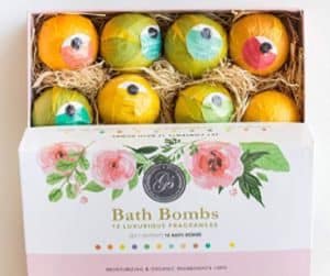 Grace & Stella bath bombs